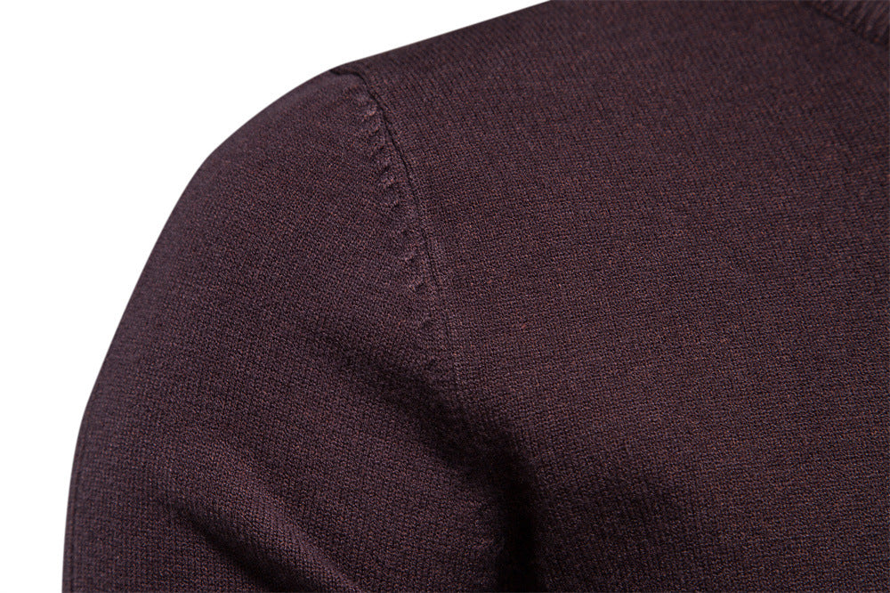 Comfortable solid color men's round neck casual warm sweater