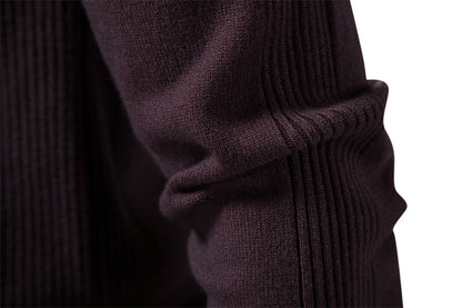 Comfortable solid color men's round neck casual warm sweater